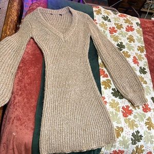 xs tan long sleeve sweater dress- amazing condition+ stretchy
